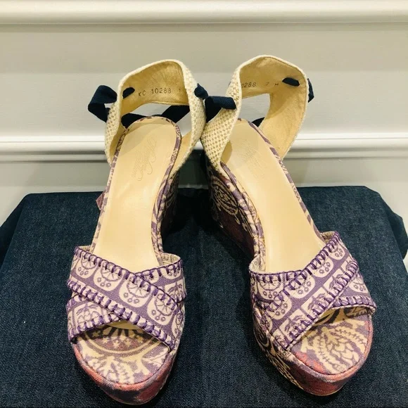 ❌SOLD❌Theodora & Callum By Stuart Weitzman linen wedge ankle wrap shoes 7M - Picture 9 of 10